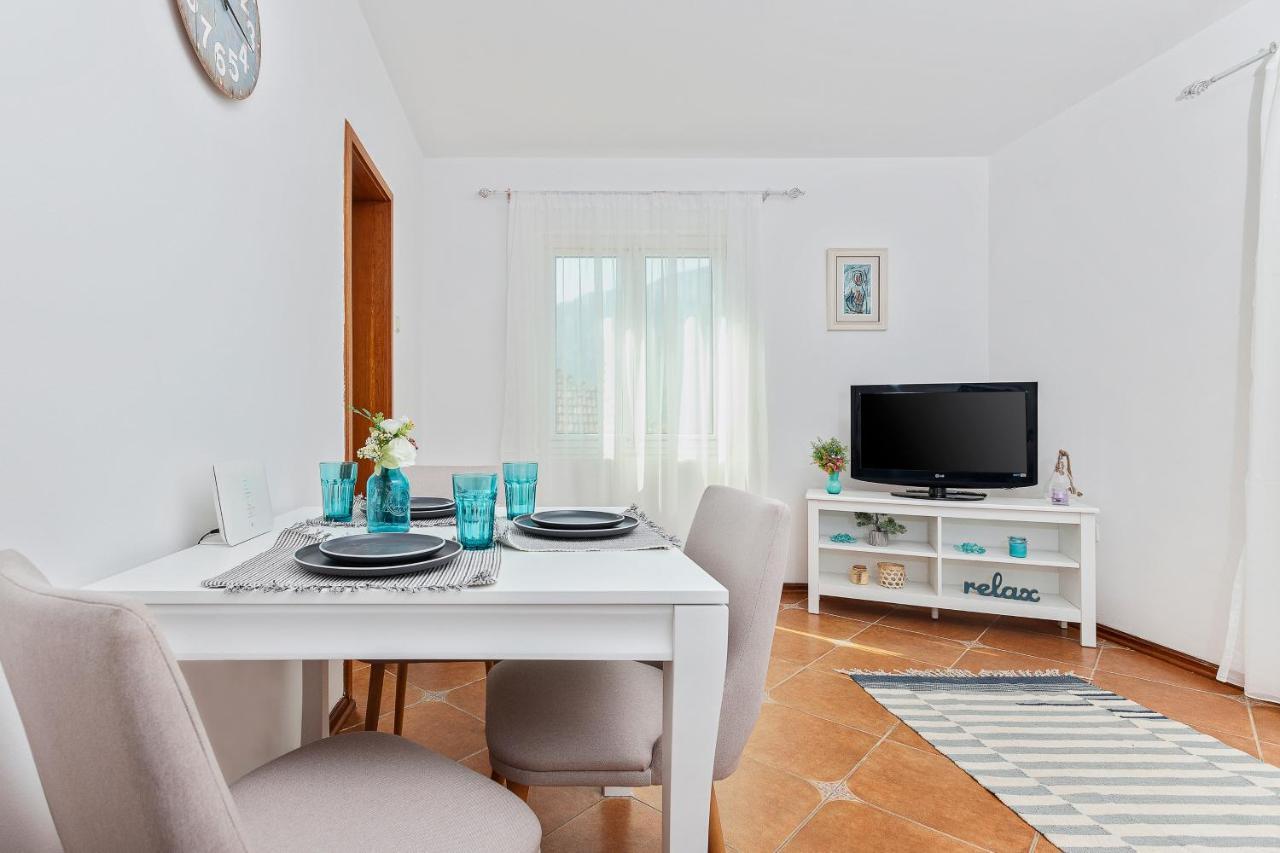 Promenade Rose Apartment Kotor Exterior photo
