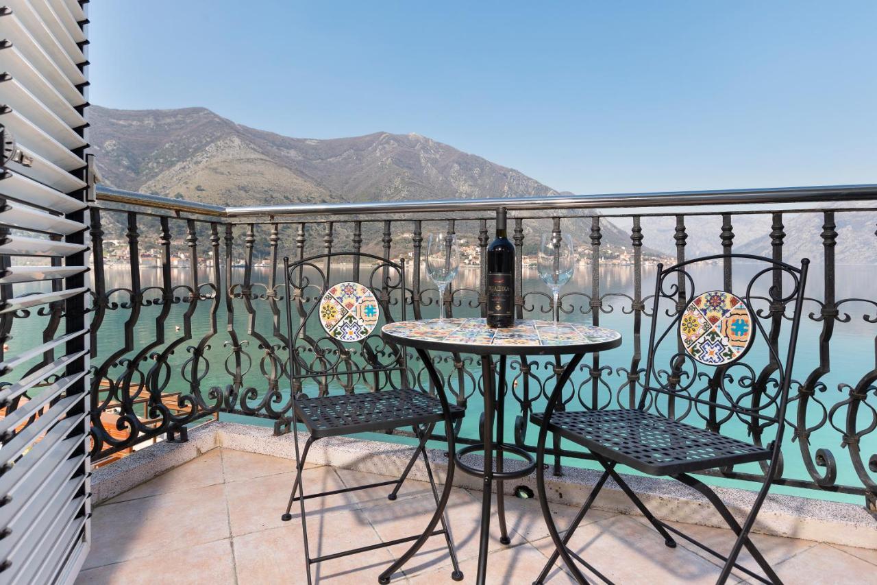Promenade Rose Apartment Kotor Exterior photo